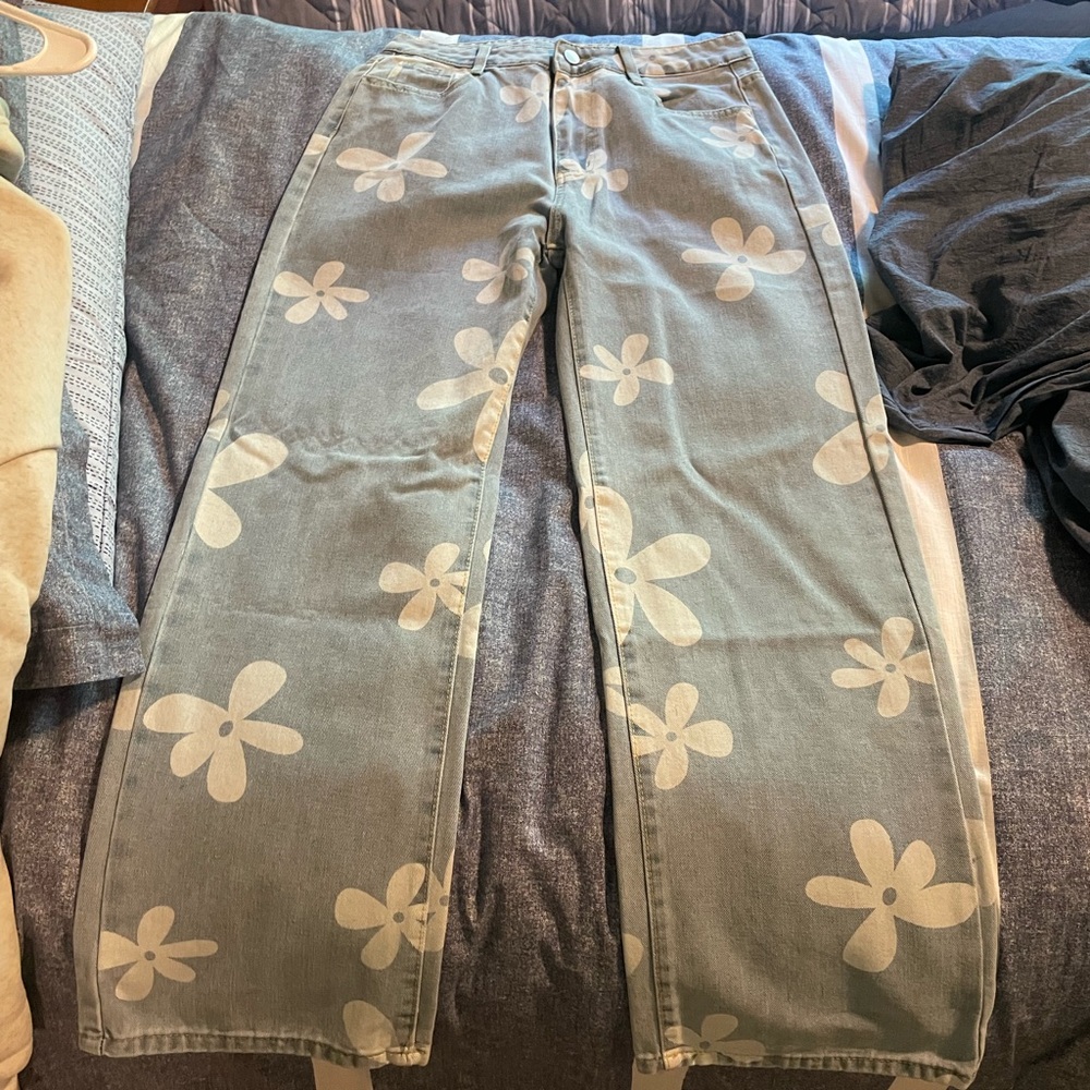 SHEIN Flower Print Jeans